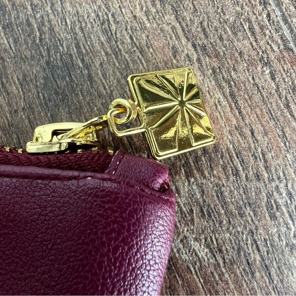 Erin Condren Planny Pack-SMALL
LUXE clutch, Dark Red/Wine - Picture 6 of 10